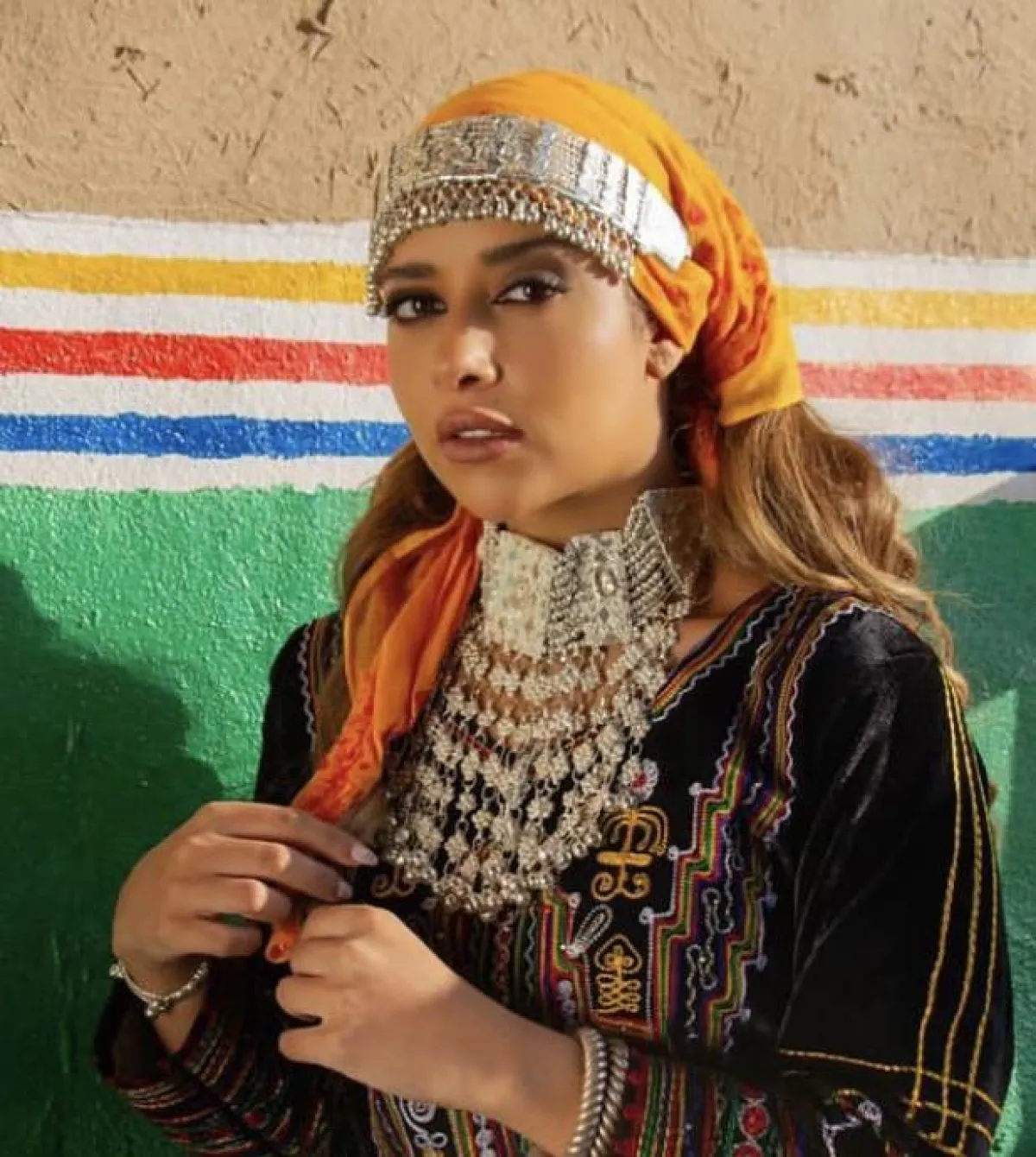 بلقيس فتحي بمجوهرات جنوبية