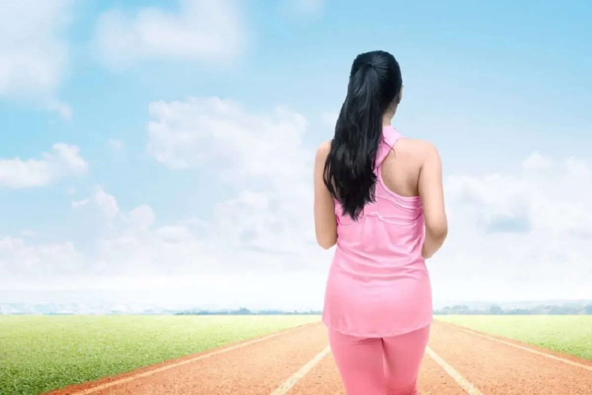 فوائد المشي على الريق