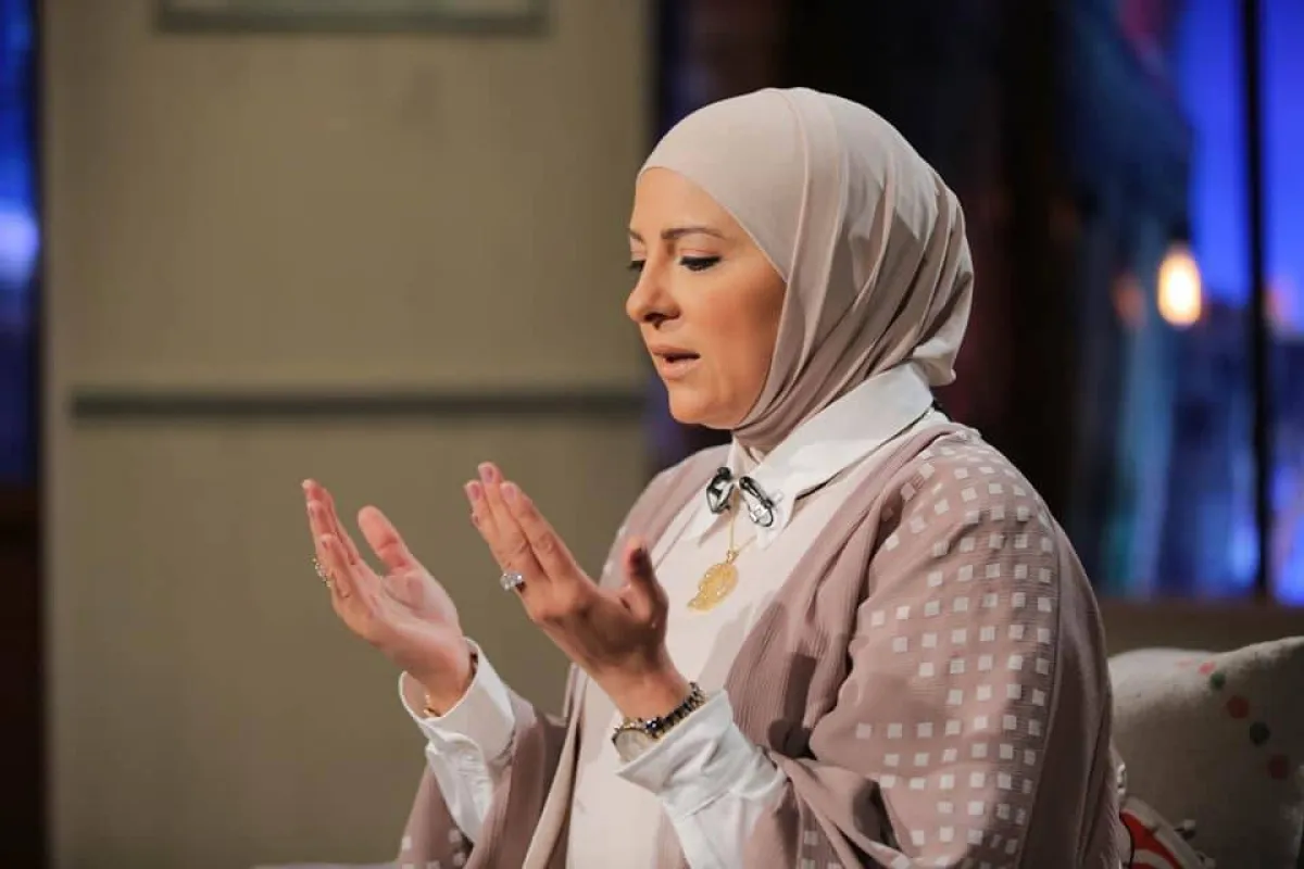 دعاء فاروق صورة من حسابها على فيسبوك