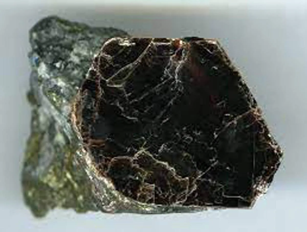 اكتشاف سر تكوّن الألماس تحت الأرض