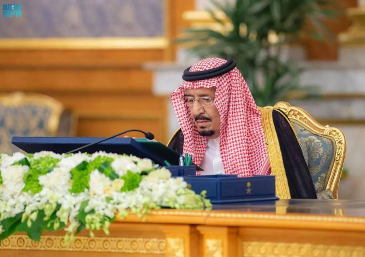 خادم الحرمين الشريفين يرأس جلسة مجلس الوزراء - الصورة من "واس"