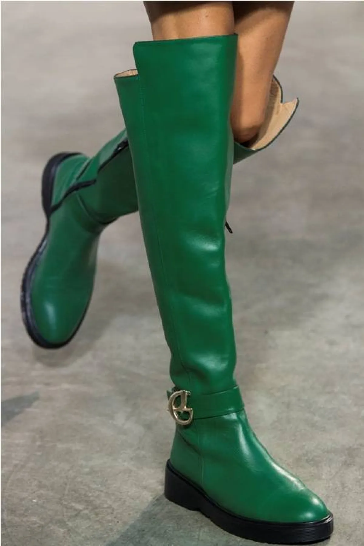 بوت بالساق العالي من إيلي صعب Elie Saab