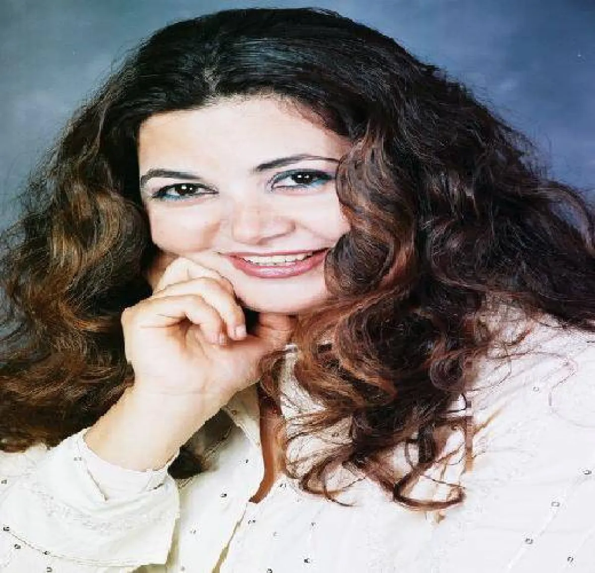 أشهر الكاتبات العربيات