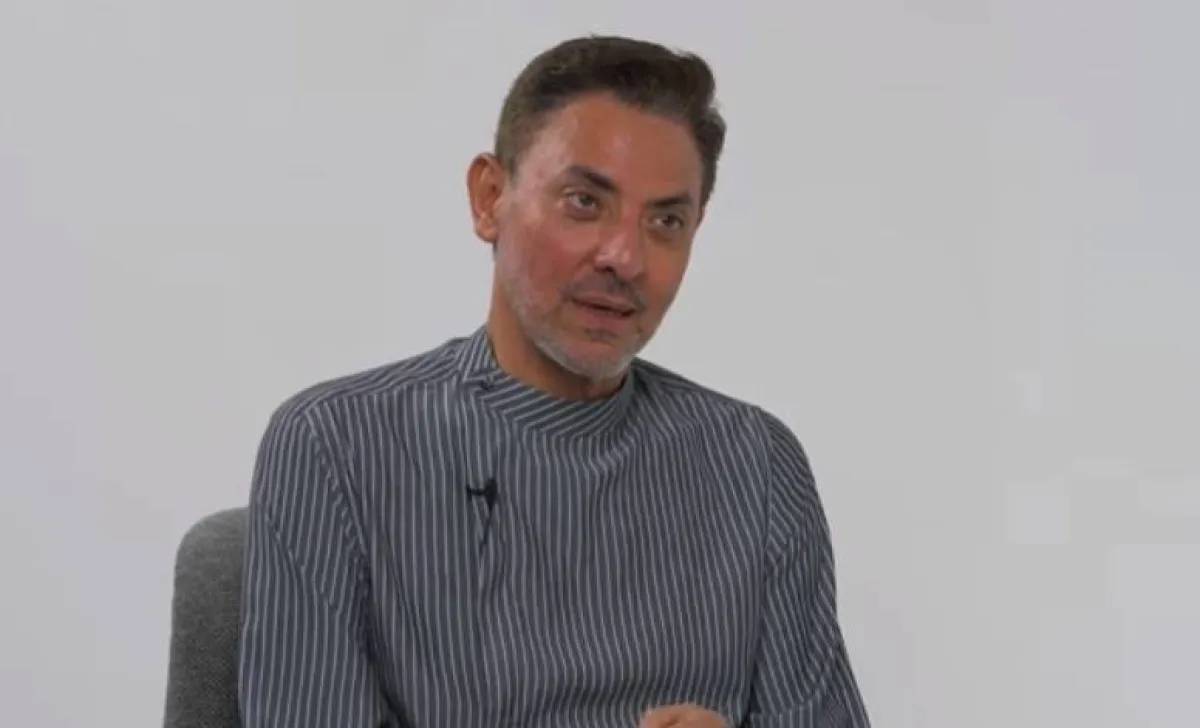 فتحي عبد الوهاب -  لقطة شاشة من  برنامج "AB Talks" الذي يقدمه أنس بوخش 