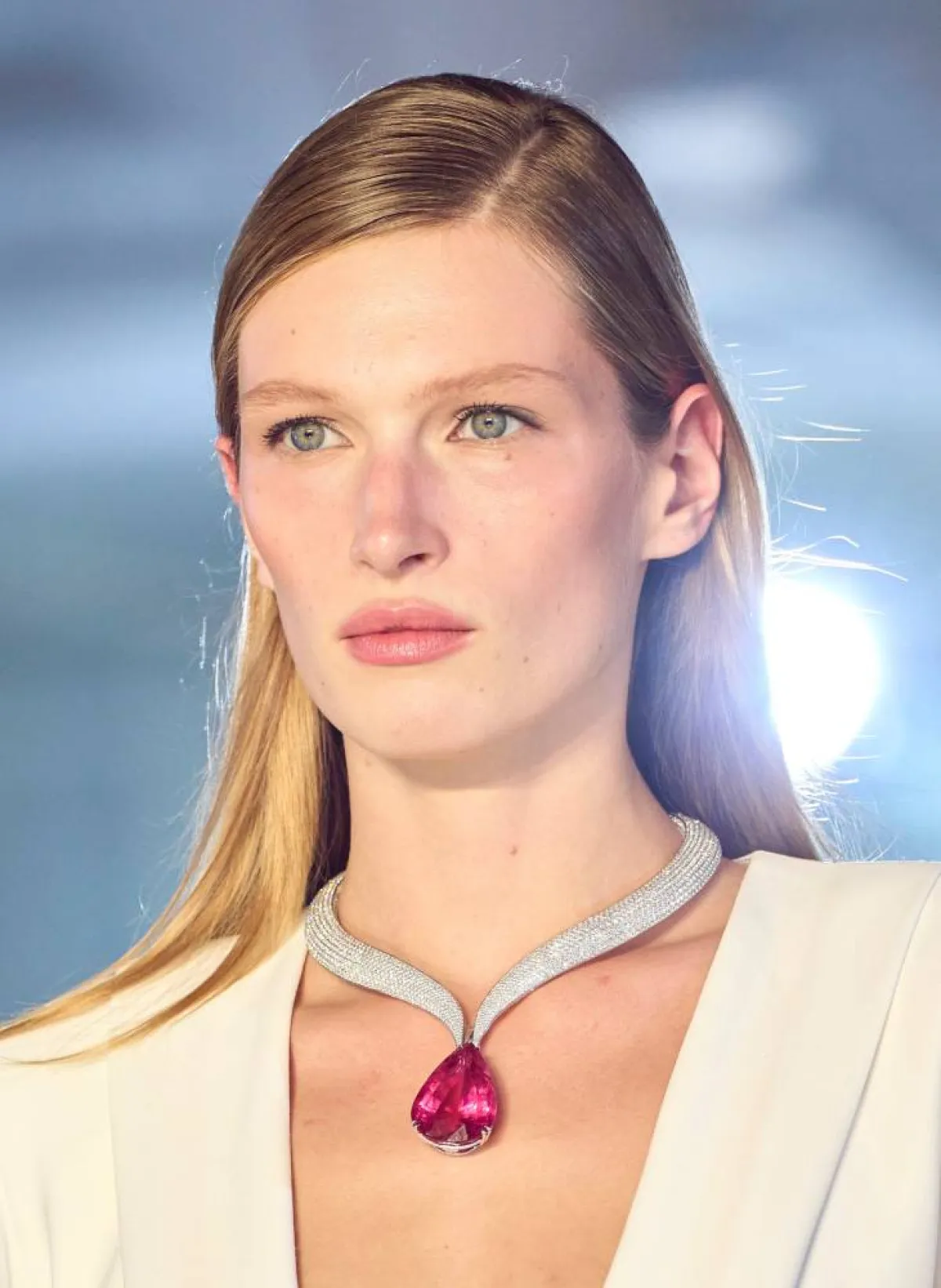 تسريحات شعر منسدلة