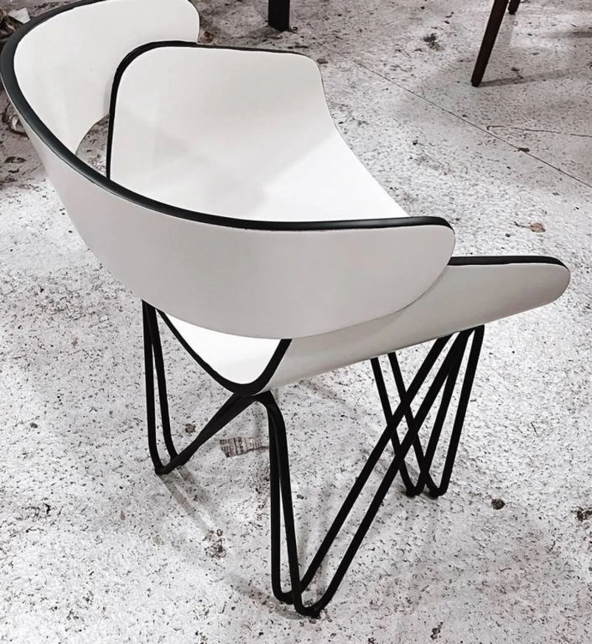 كرسي من تصميم المهندسة والمصمّمة ربى يوسف