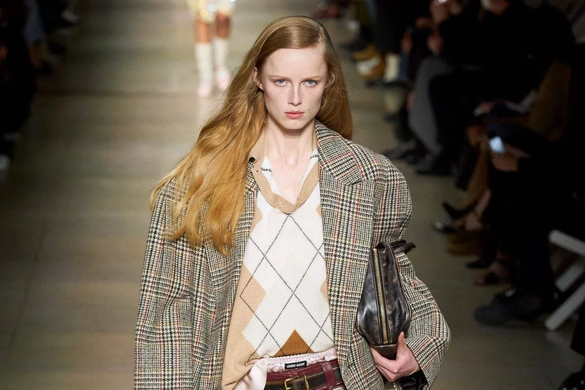 موديلات حقائب باللون البني