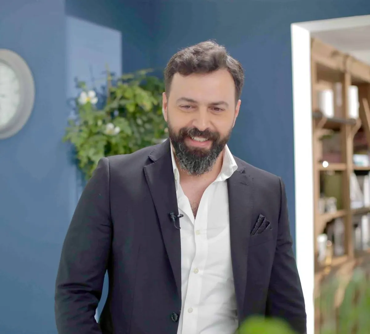 تيم حسن - صورة من حسابه على فيسبوك