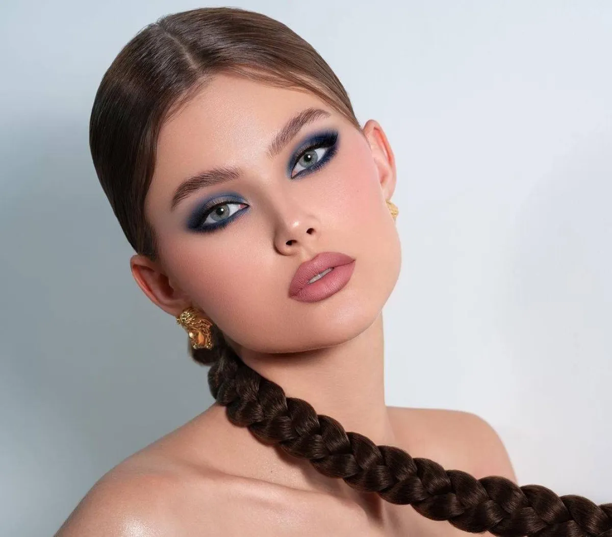 ميك أب ارتيست سعوديات