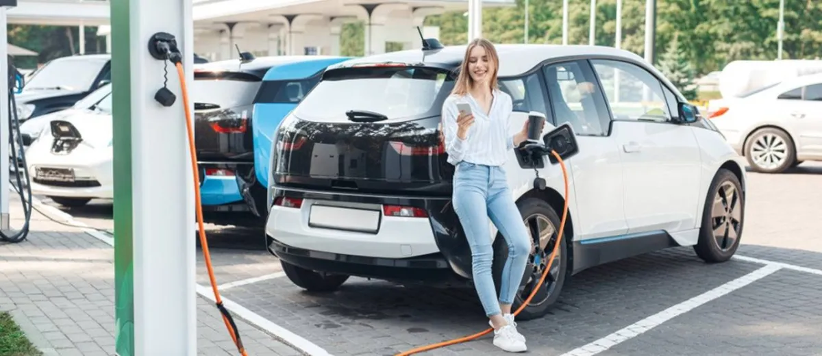 السيارة الكهربائية وحمايتها من الجو الحار بالسعودية