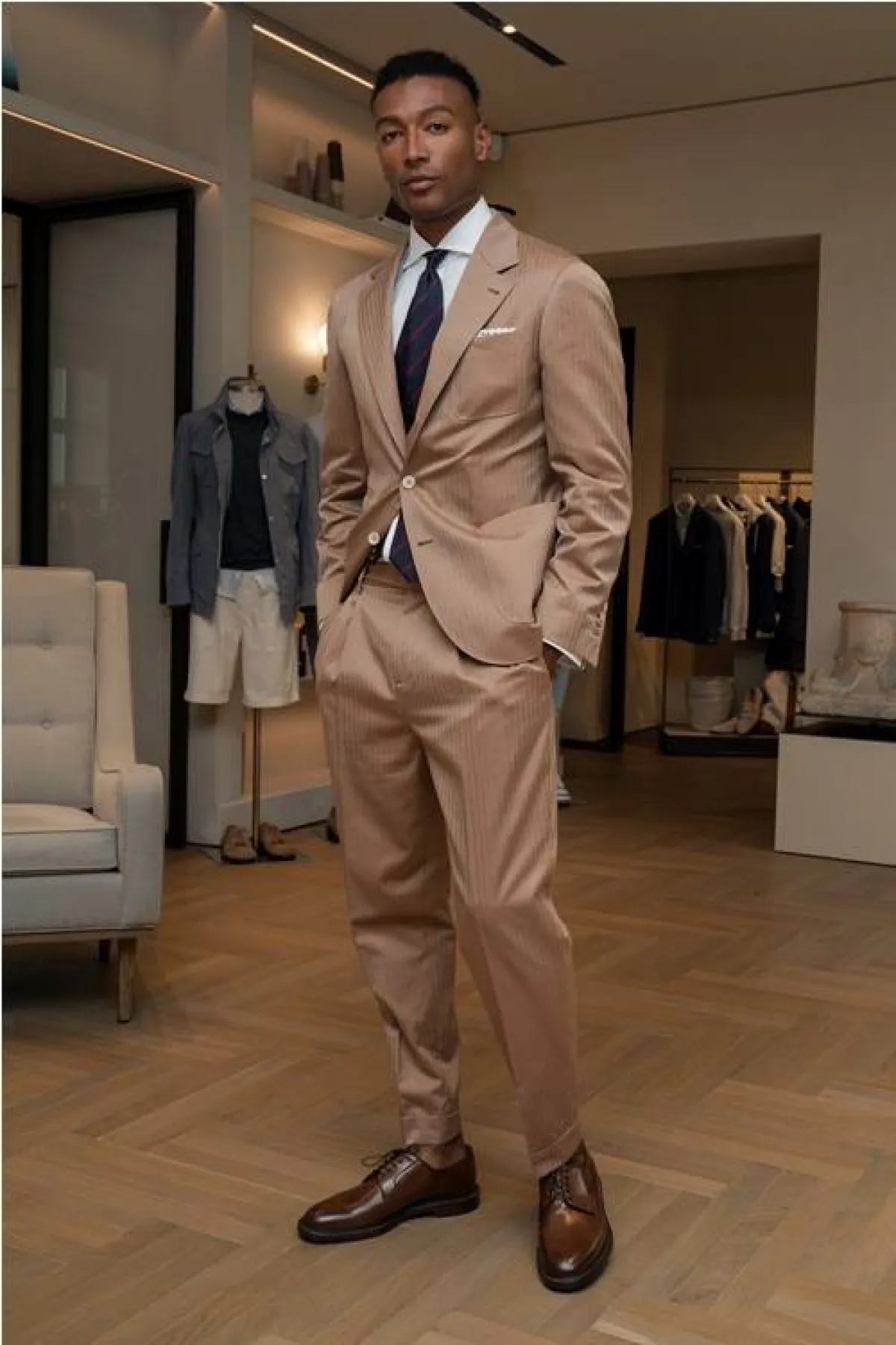 بدلة زفاف من برونيللو كوتشينيللي Brunello Cucinelli 