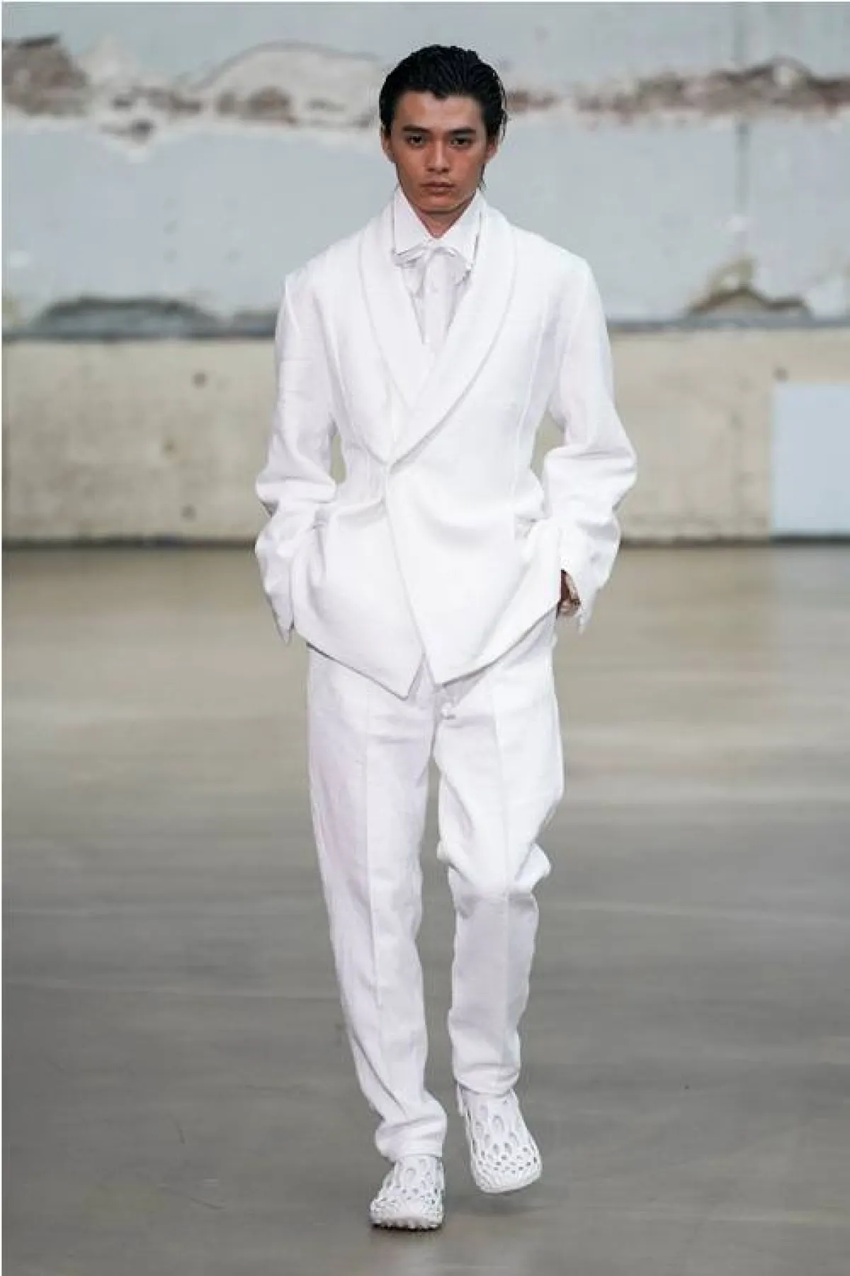 بدلة زفاف من لويس غبريال نوشي Louis Gabriel Nouchi