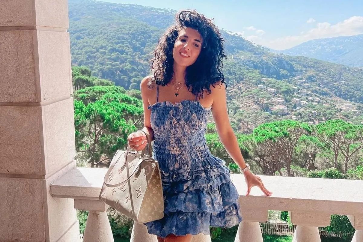 إطلالات هادية غالب