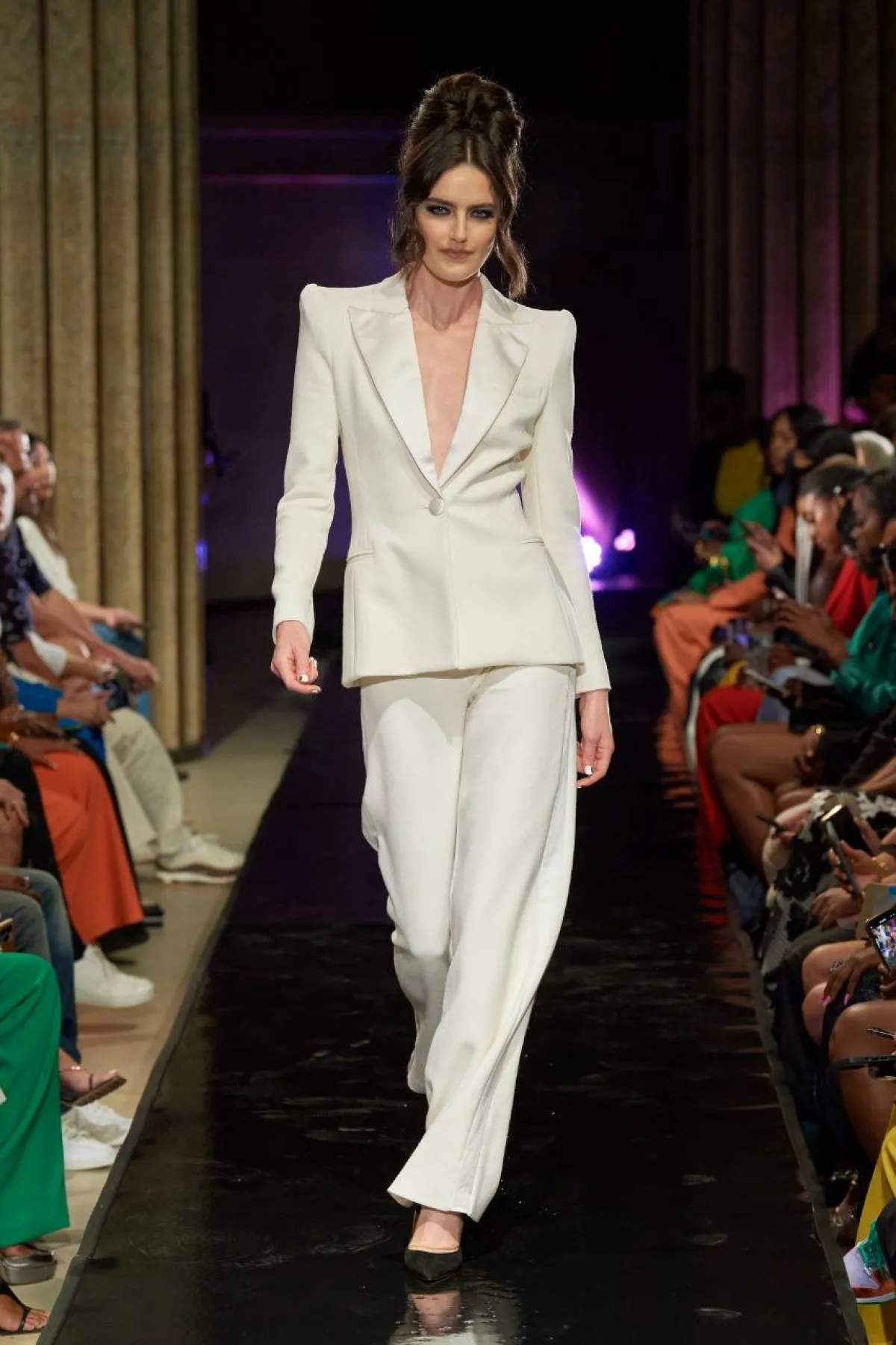 بليزر رسمي باللون الأبيض من سيرجيو هدسون Sergio Hudson