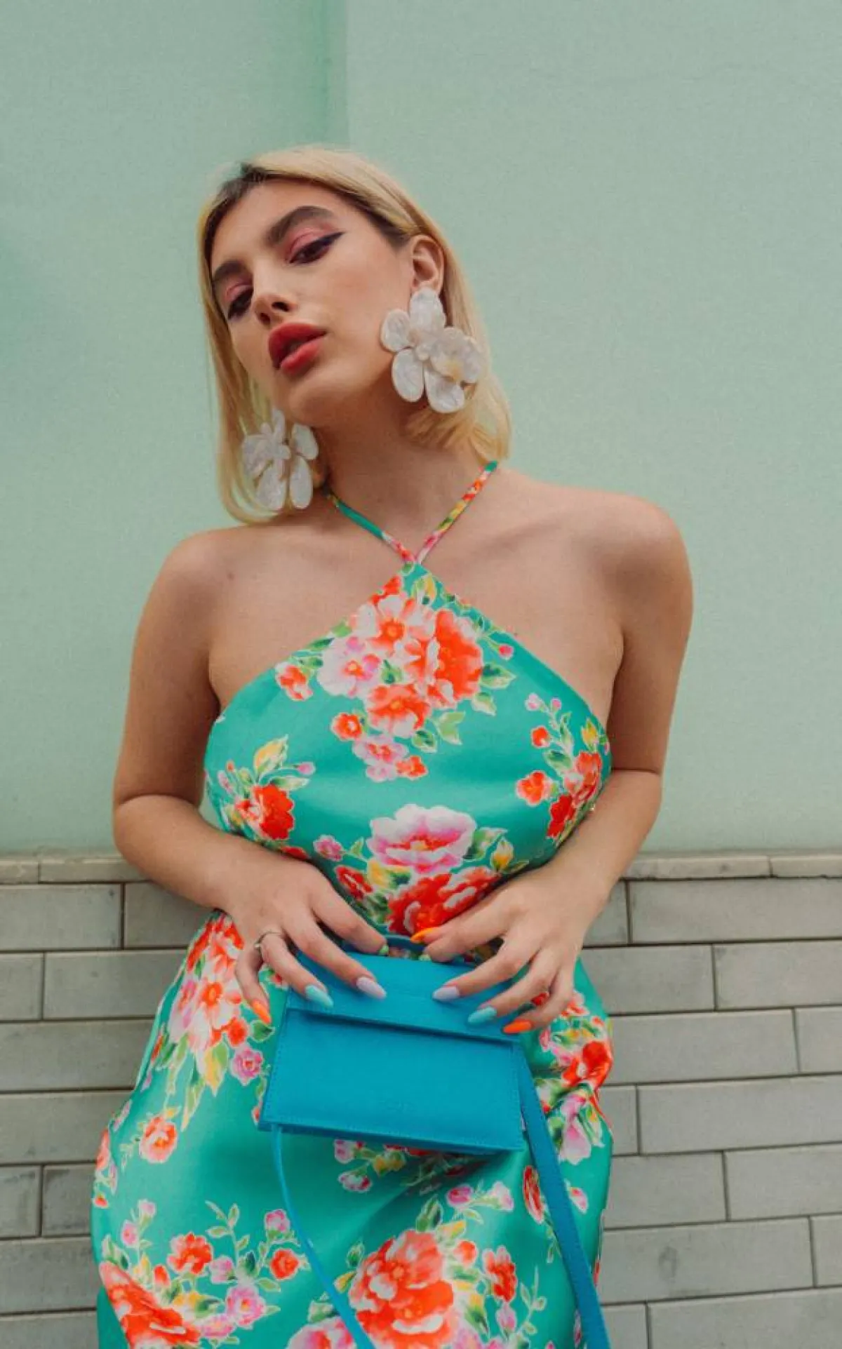 حقيبة من تصميم المصممان فؤاد النقاش وحسن ماليه