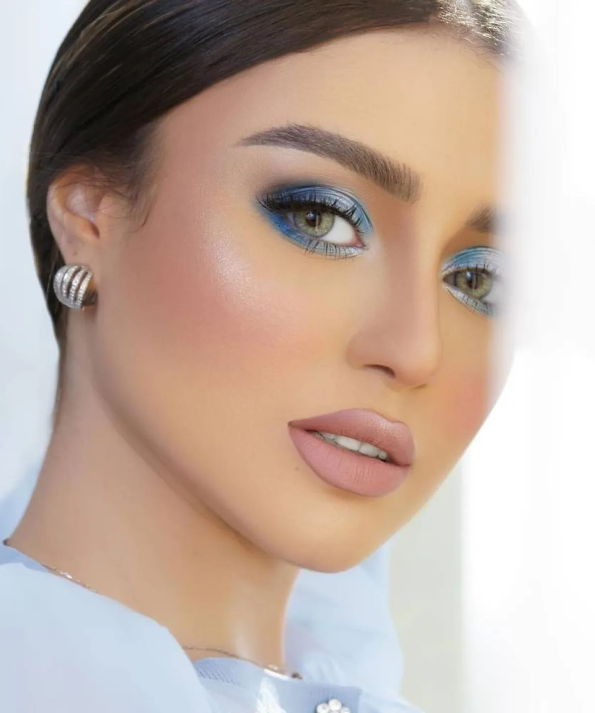 أساليب مكياج عيون لليوم الوطني السعودي