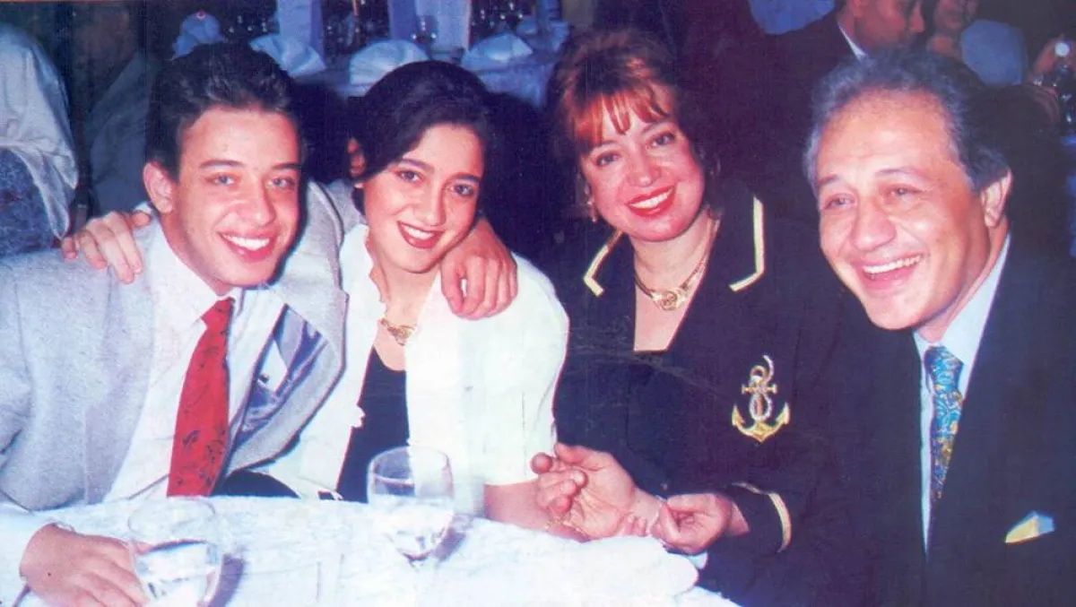 خالد زكي - الصورة من حساب ابنته دينا على الفيس بوك