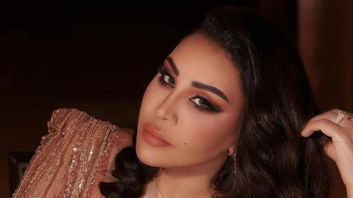 احلام- الصورة من حسابها على الانستغرام