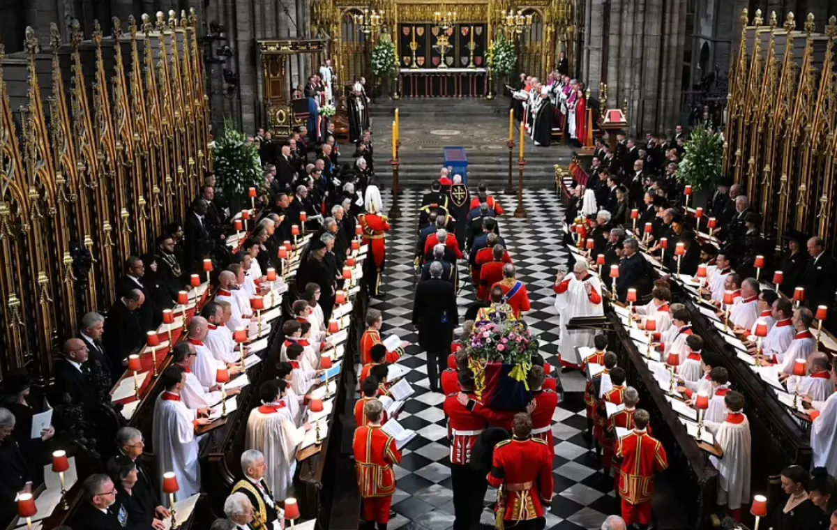 جنازة الملكة إليزابيث 