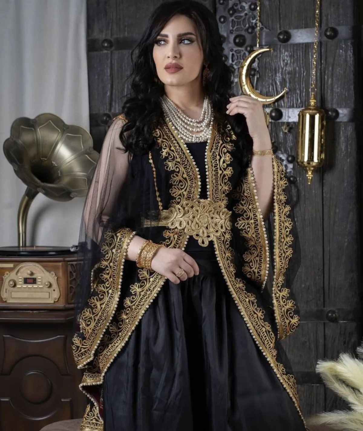 هبة الدري بقفطان ناعم