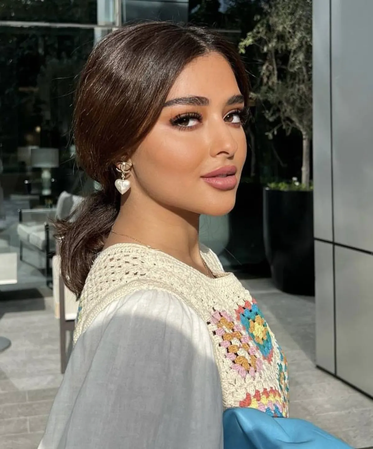 أقراط اللؤلؤ من شانيل