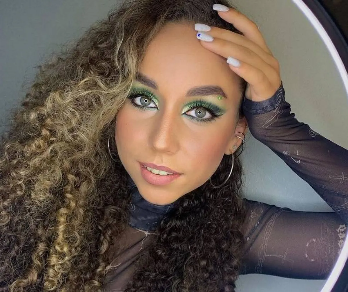 مكياج أخضر لليوم الوطني السعودي92