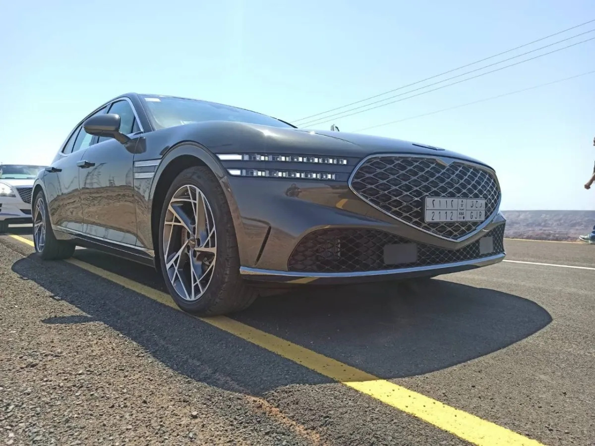 إطلاق جينيسيس G90 في مدينة العُلا
