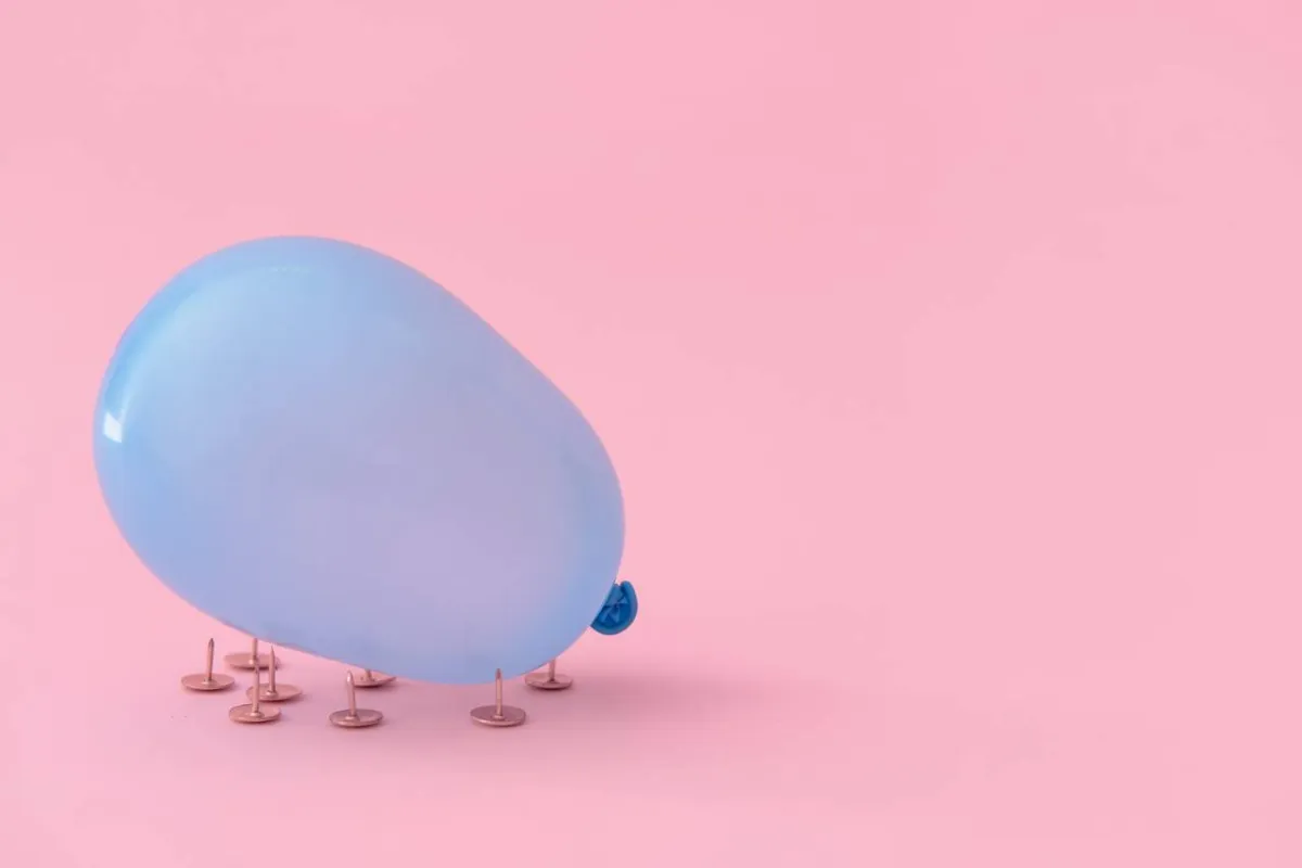 صورة تعبيرية عن انفجار الثديين