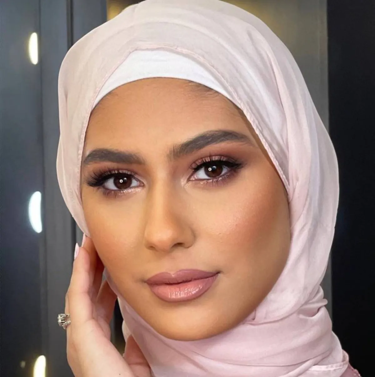 مكياج صباحي للعروس المحجبة