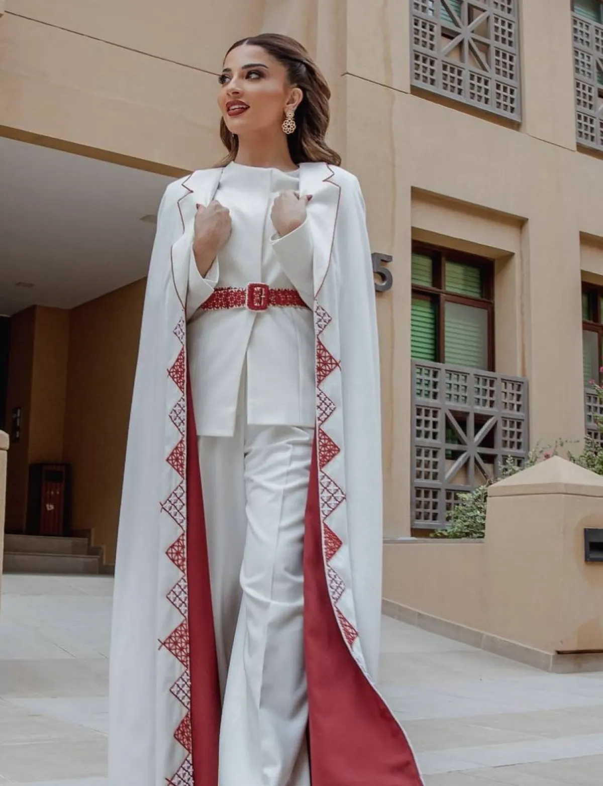 سوسن القاضي بزي التراث العسيري