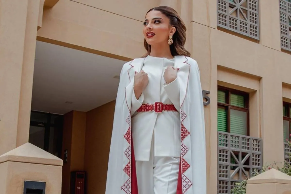 أزياء بألوان التراث