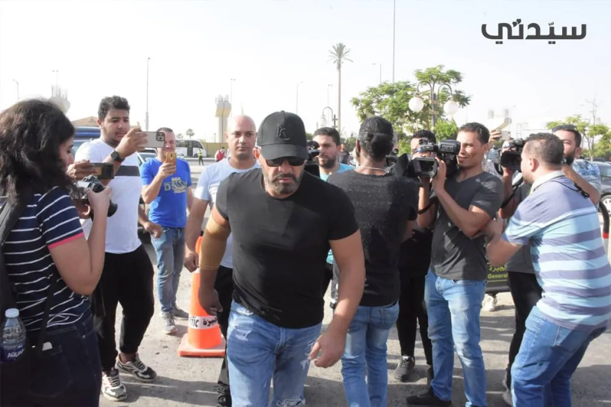 أحمد السقا من عزاء الراحل هشام سليم - تصوير محمد العربي