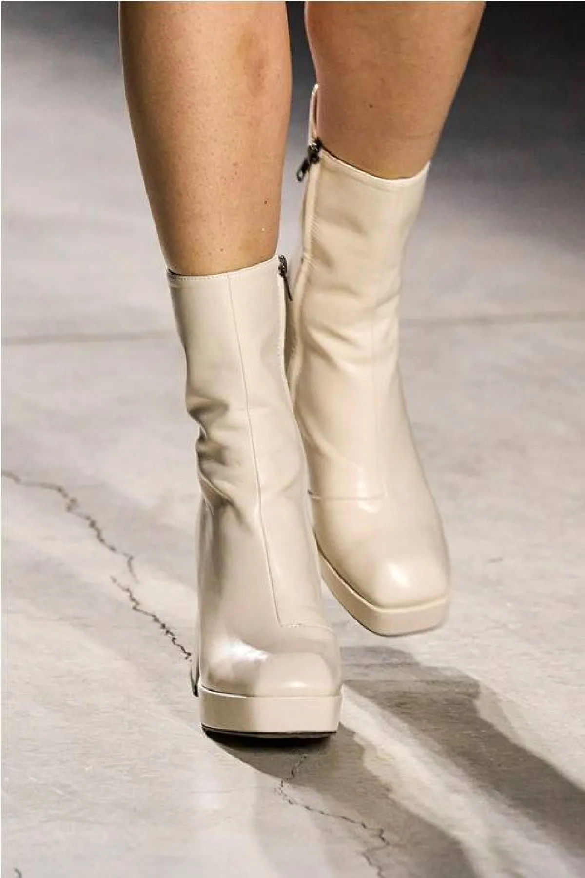 تنسيق البوت الأبيض من أناكيكي Annakiki