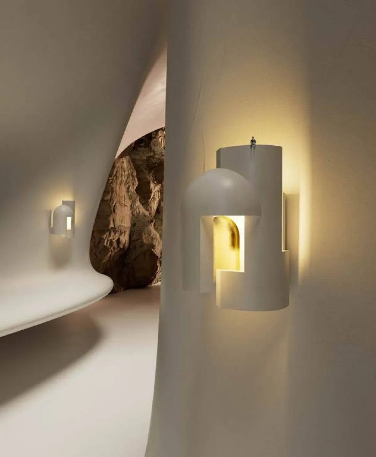 المصمّم استلهم مجموعة الإضاءة الأخيرة من طفولته في مدينة بيروت، أثناء الحرب الأهليّة