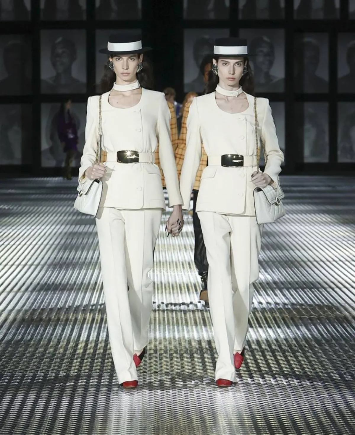 عروض أسبوع ميلانو للموضة