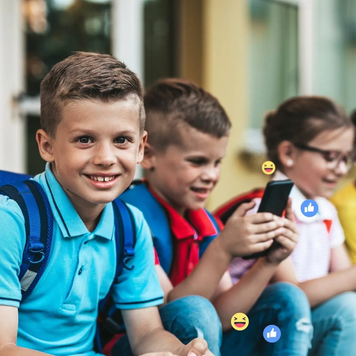 صورة لعدد من الأصدقاء