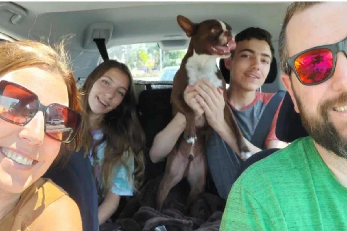 رجل يستعيد خاتم زواجه بعد 17 عاماً