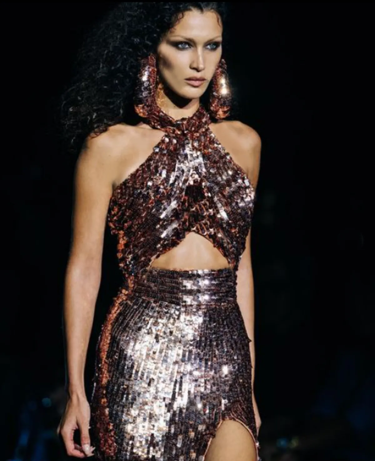 بيلا حديد في أسبوع نيويورك للموضة- الصورة من حساب على إنستغرام