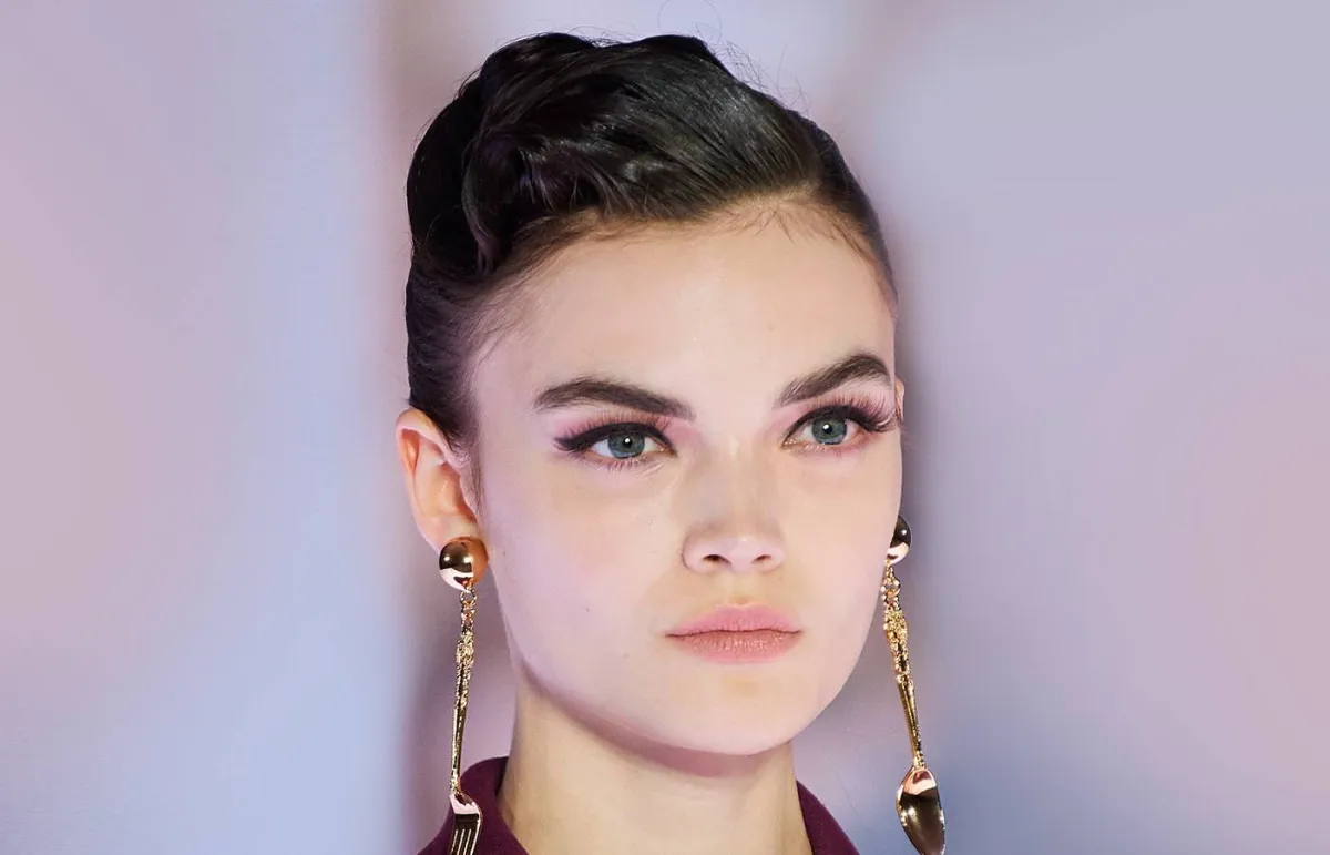 صيحة الموسم: اجعلي ظلال العيون يلاينر Eyeshadows with Eyeliner Effect