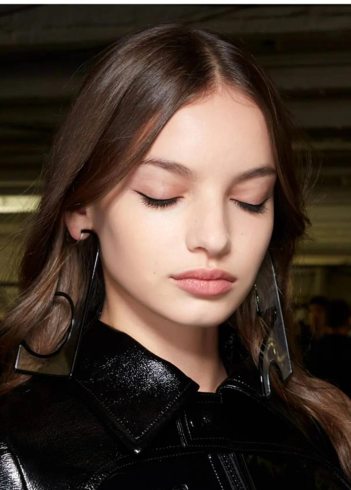 صيحة الموسم: اجعلي ظلال العيون أيلاينر Eyeshadows with Eyeliner Effect