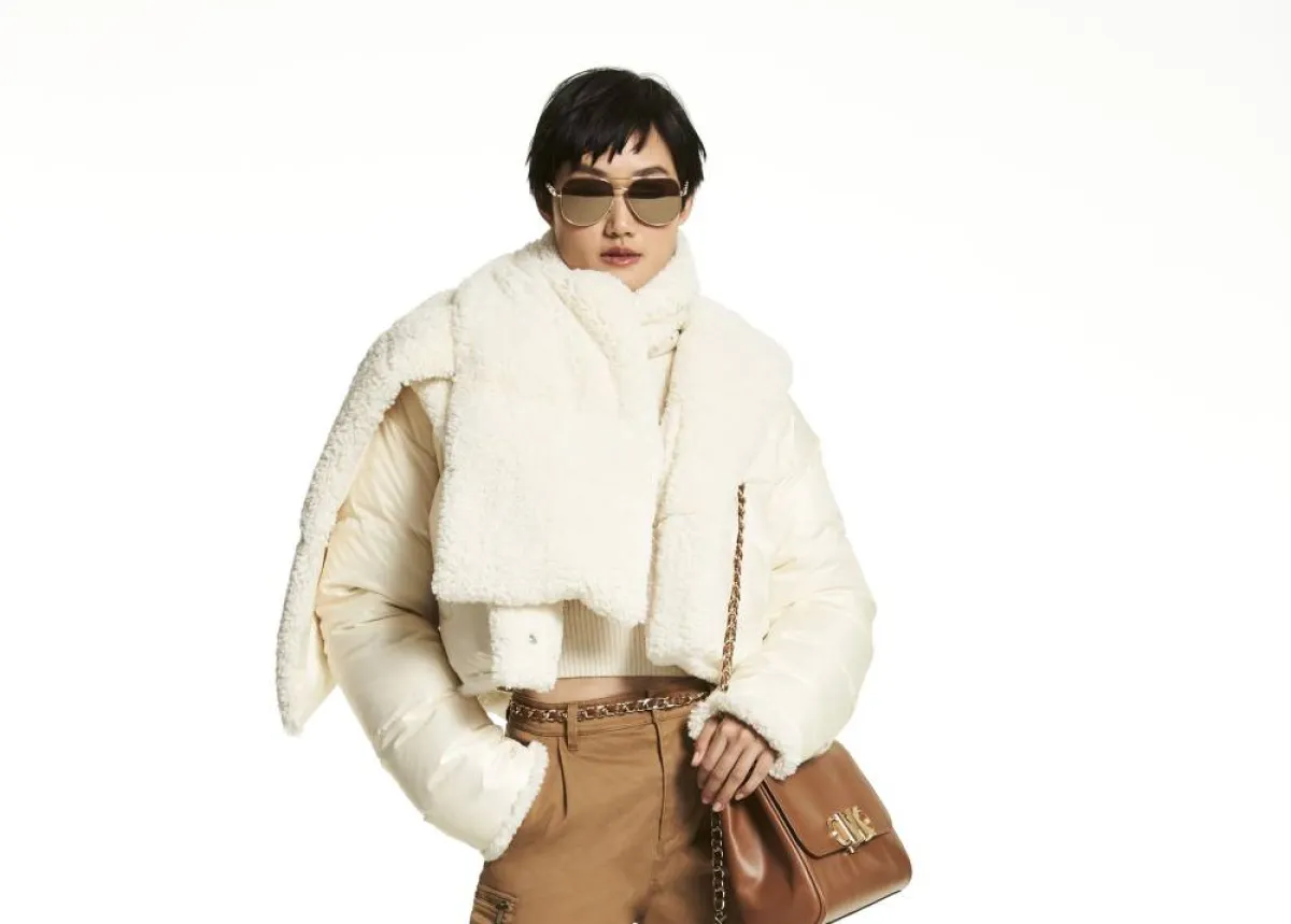 تنسيق السروال البني لخريف 2022