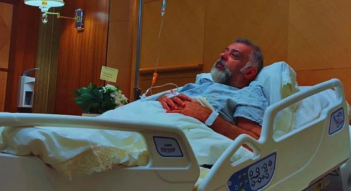 الفنان حسن البلام في المستشفى - صورة من حساب مي العيدان على انستغرام