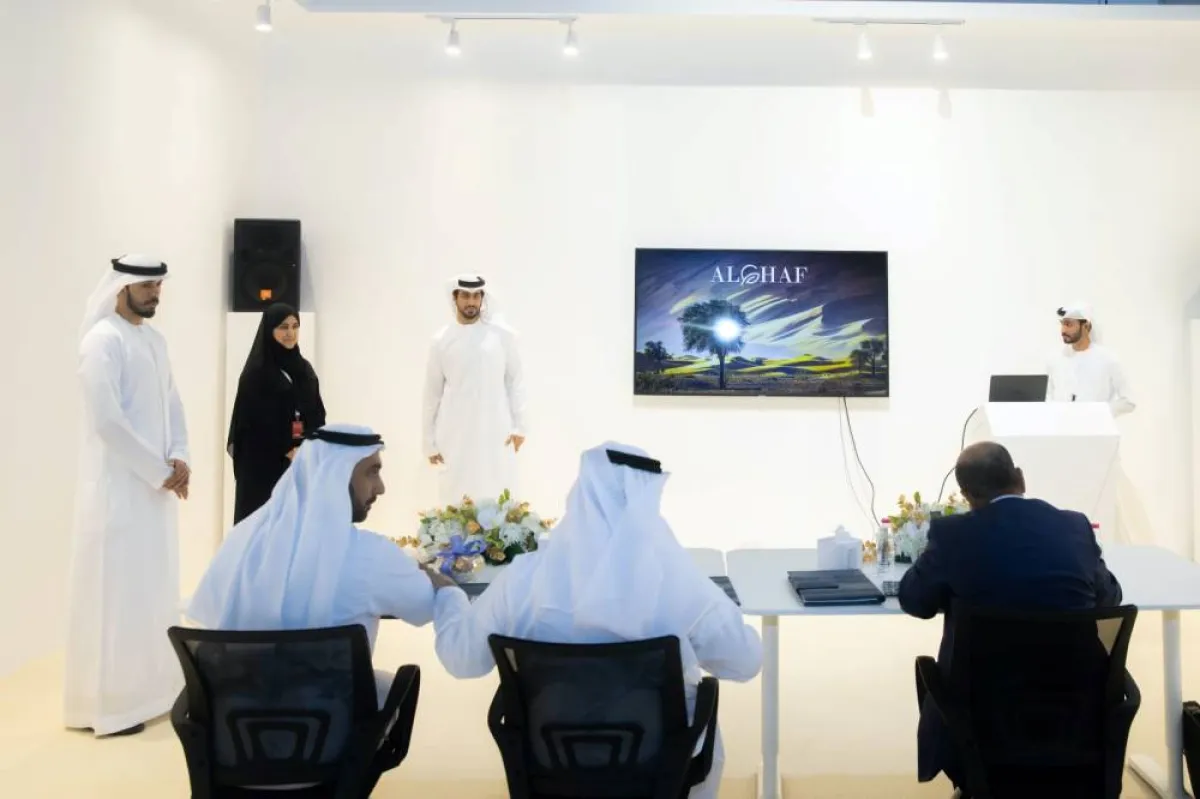 70 طالباً يتنافسون في تحدي الجامعات - الصورة من وام