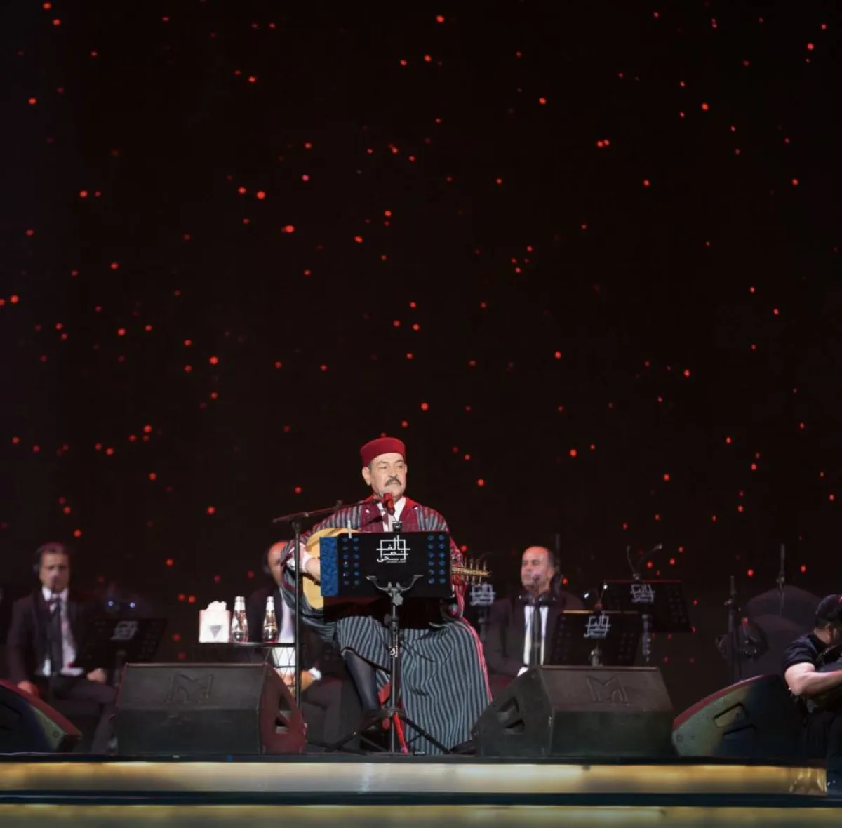 لطفي بوشناق على مسرح ابو بكر سالم - الصورة من الحساب الرسمي لوزارة الثقافة على تويتر