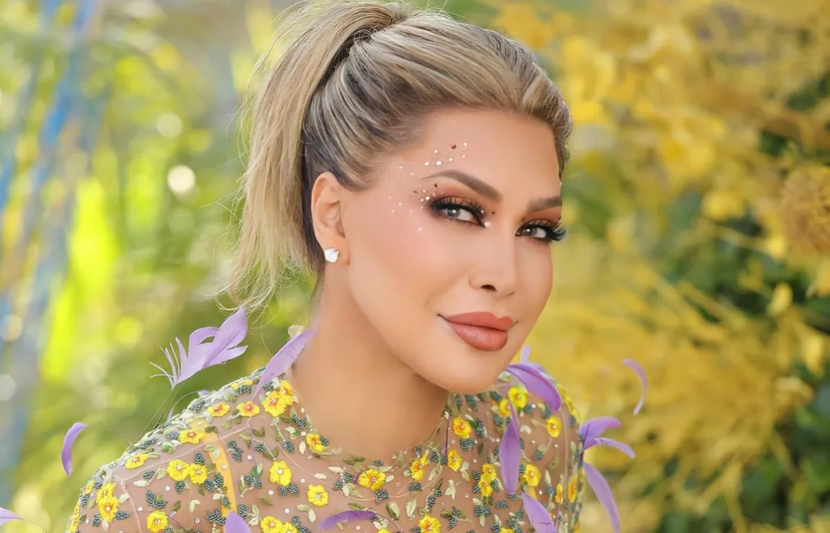 صيحات مكياج وتسريحات شعر من النجمات