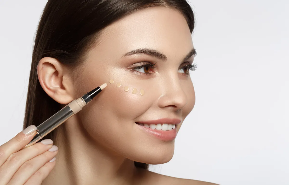 أنواع كونسيلر فاخرة تجعلك تبدين أصغر بعشر سنوات