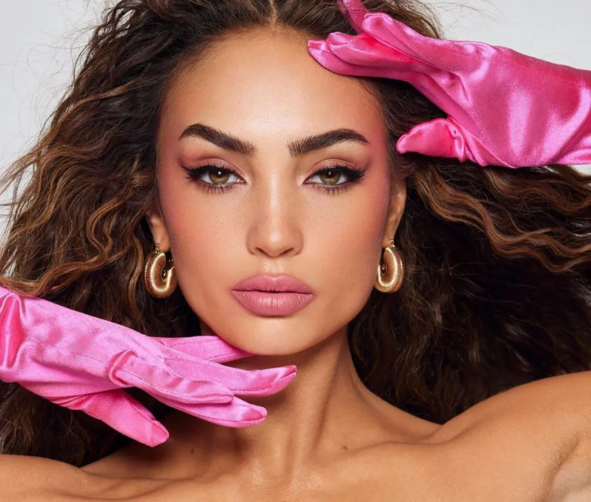 ربوني غابرييل-الصورة من صفحتها الرسمية على إنستغرام