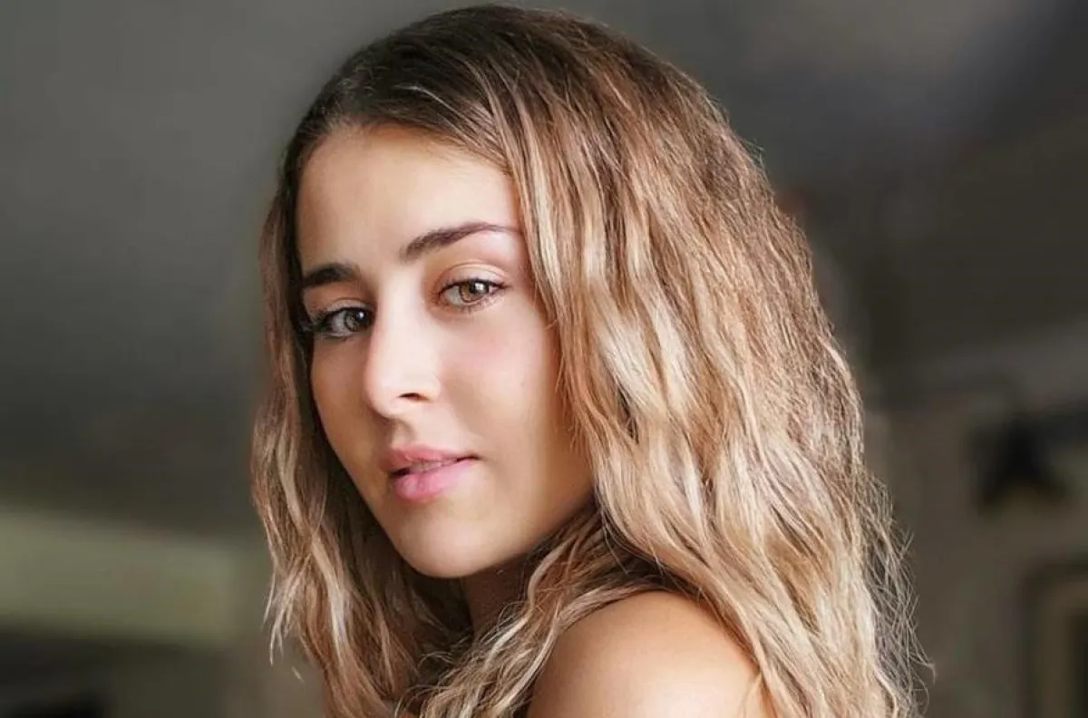 عائشة بن أحمد - صورة من صفحتها الرسمية على انستغرام