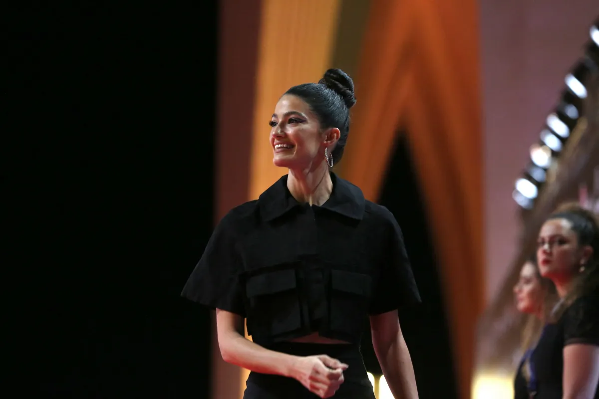 Egyptian actress, Tara Emad walks on the red carpet during the 5th edition of the Gouna Film Festival, in Egypt's Red Sea resort of el-Gouna on October 17, 2021. PATRICK BAZ / El Gouna Film Festival