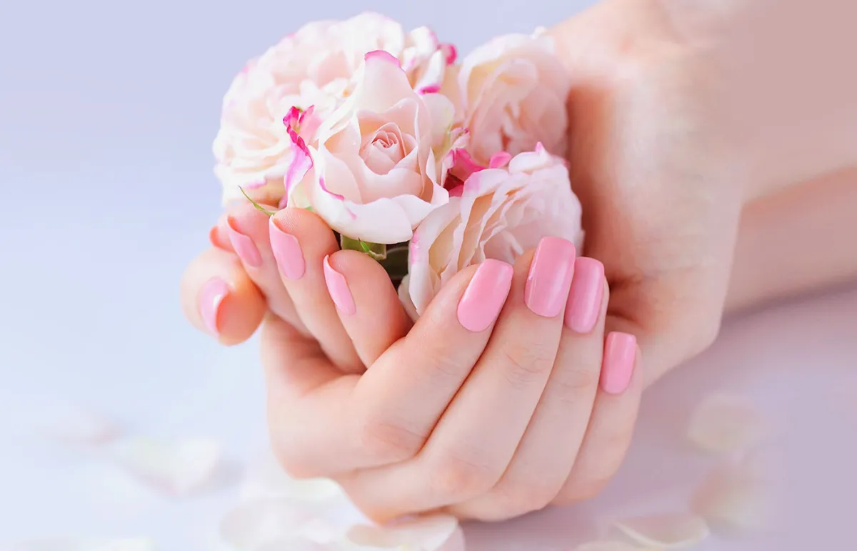 لمناسبة أكتوبر الوردي أفضل مناكير زهري يمدك بالحيوية والنشاط